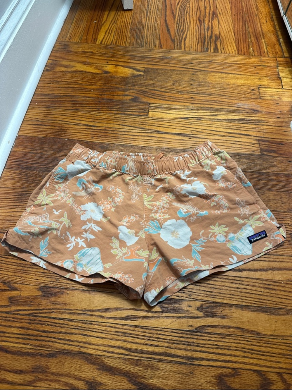 Patagonia Women's Peach Floral barely baggies